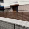 オシャレな片面木調フェンスでの施工