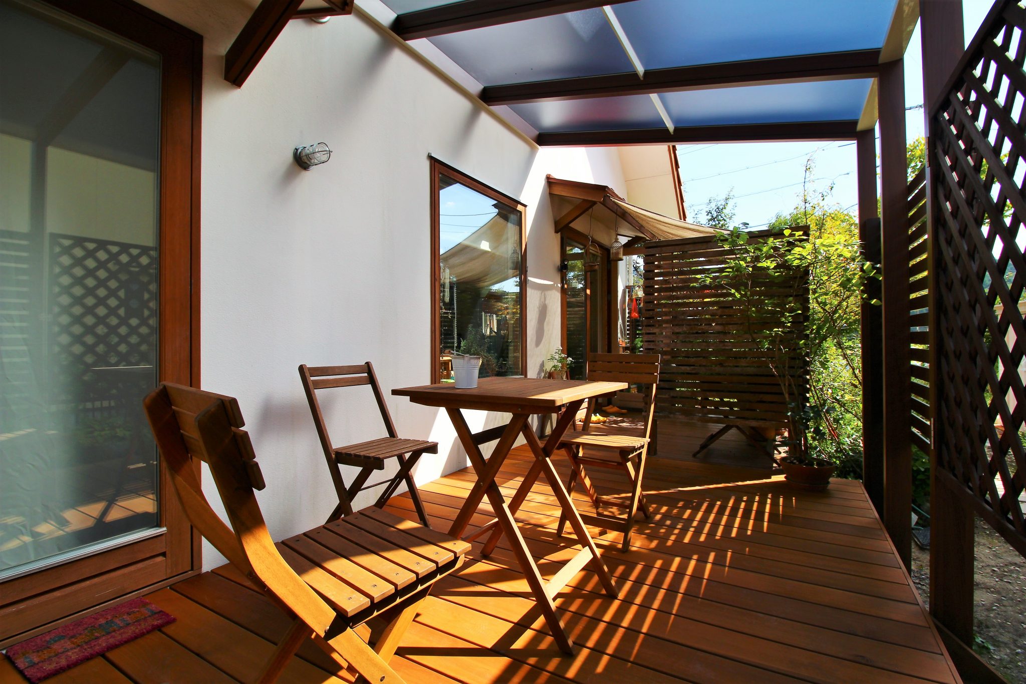 タイル派 ウッドデッキ派